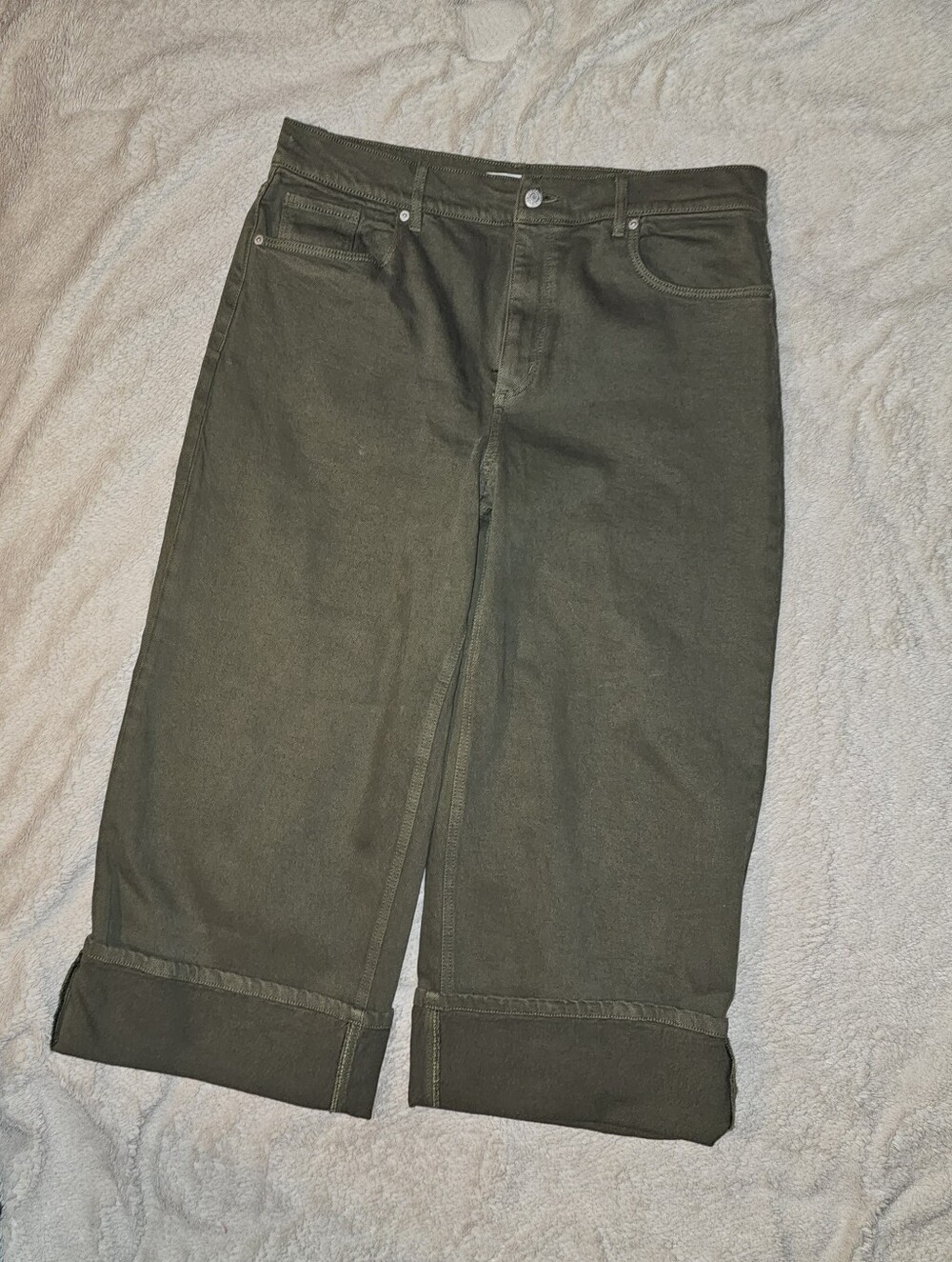 Loft Ann Taylor The Wide Leg Crop Cuffed Green Capri Pants Women's Size 31/12